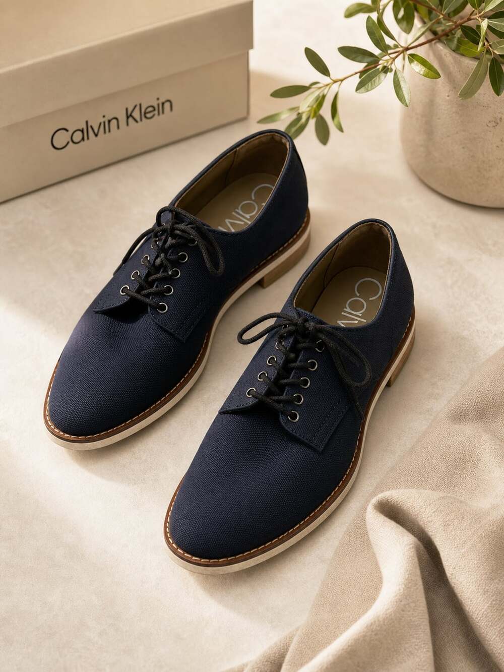 Calvin Klein Men's Aggsie Oxford Dark Navy Canvas Lace Up Dress Shoe 7.5